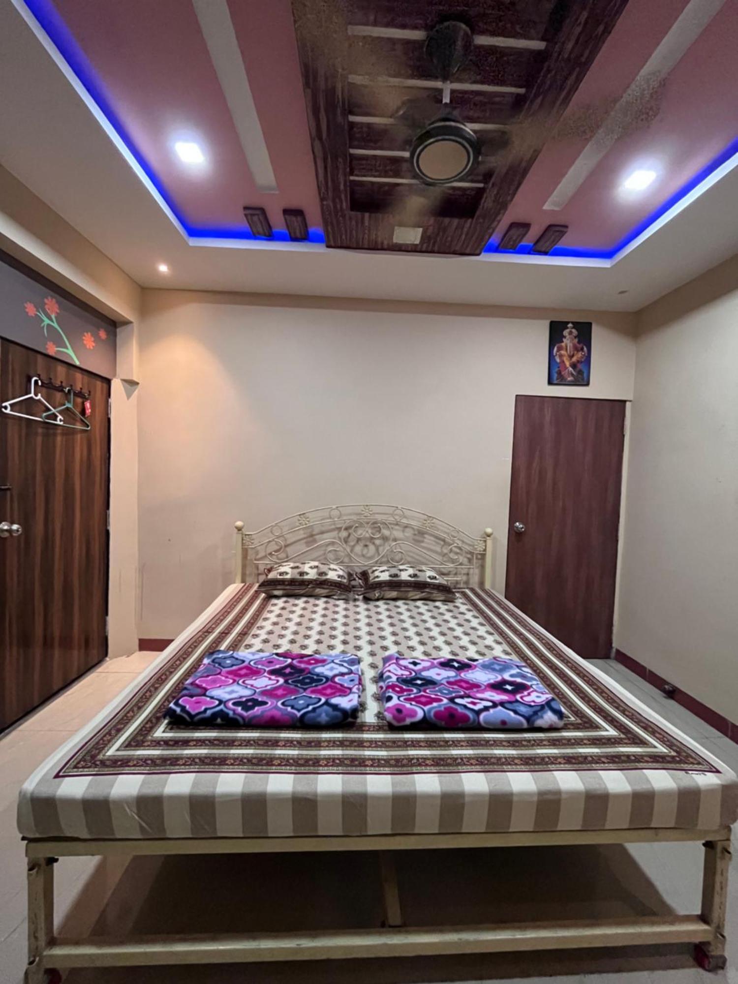Patil Homestay Alībāg Exteriör bild